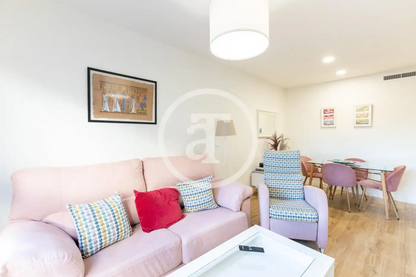 Living room of Flat for rent in Madrid  with Air Conditioner, Heating and Furnished