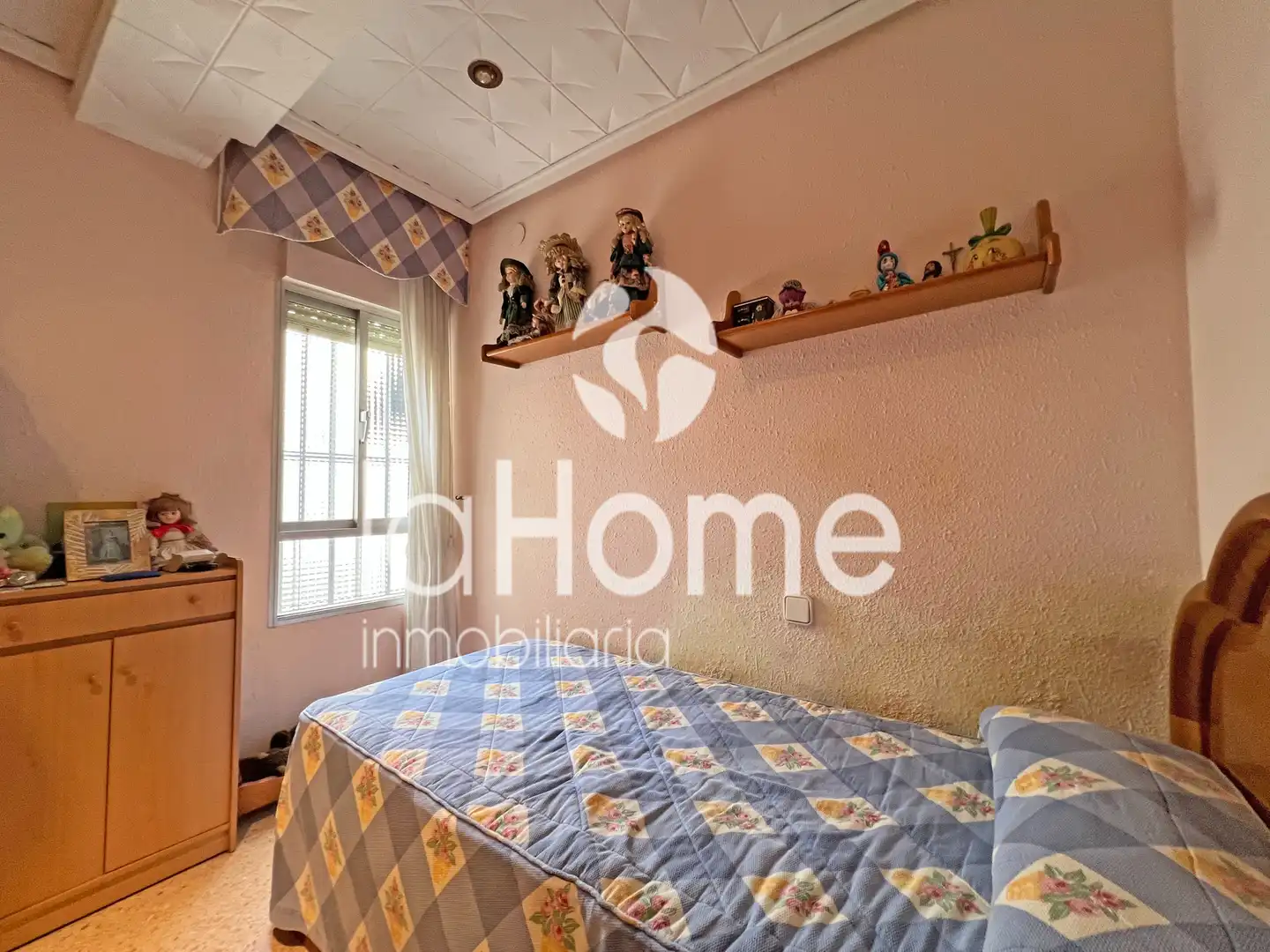 Bedroom of Flat for sale in Paterna  with Air Conditioner, Oven and Balcony