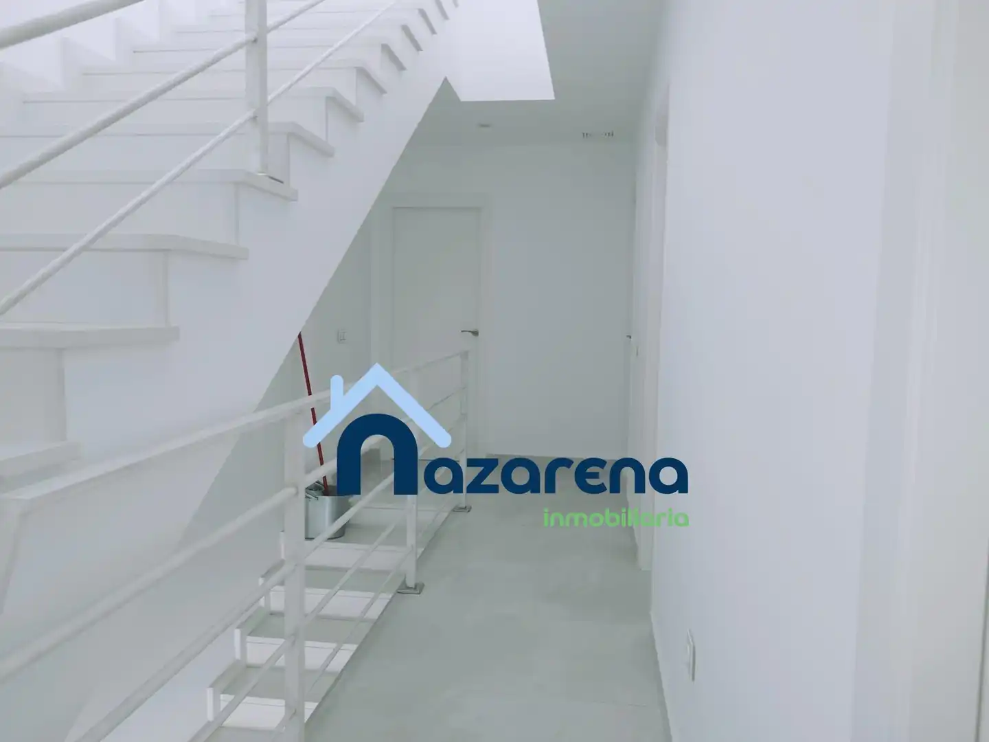 Casa adosada en venda en Dos Hermanas amb Aire condicionat, Jardí privat i Terrassa