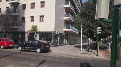 Foto 2 de Garaje de alquiler en Huerta de la Reina - Trassierra,  Córdoba Capital