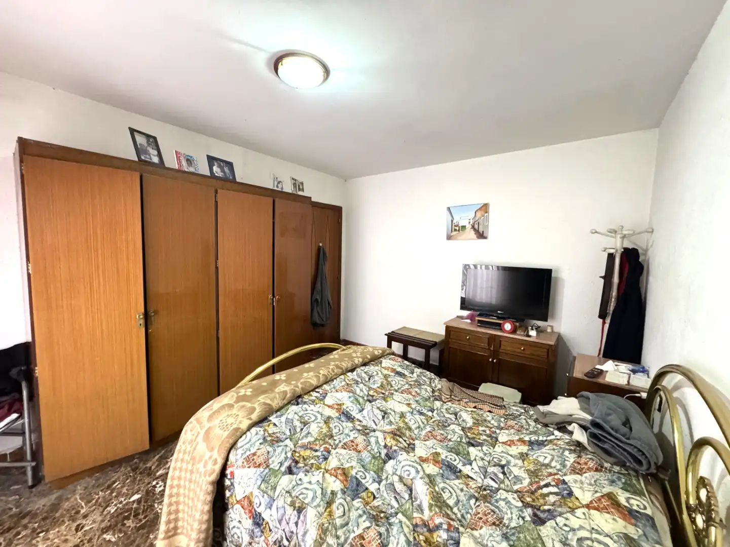 Schlafzimmer von Gebäude zum Verkauf in Santa Coloma de Gramenet mit Alarm