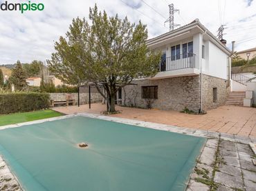 Maison avec piscine à vendre à Avenida del Puente Nuevo