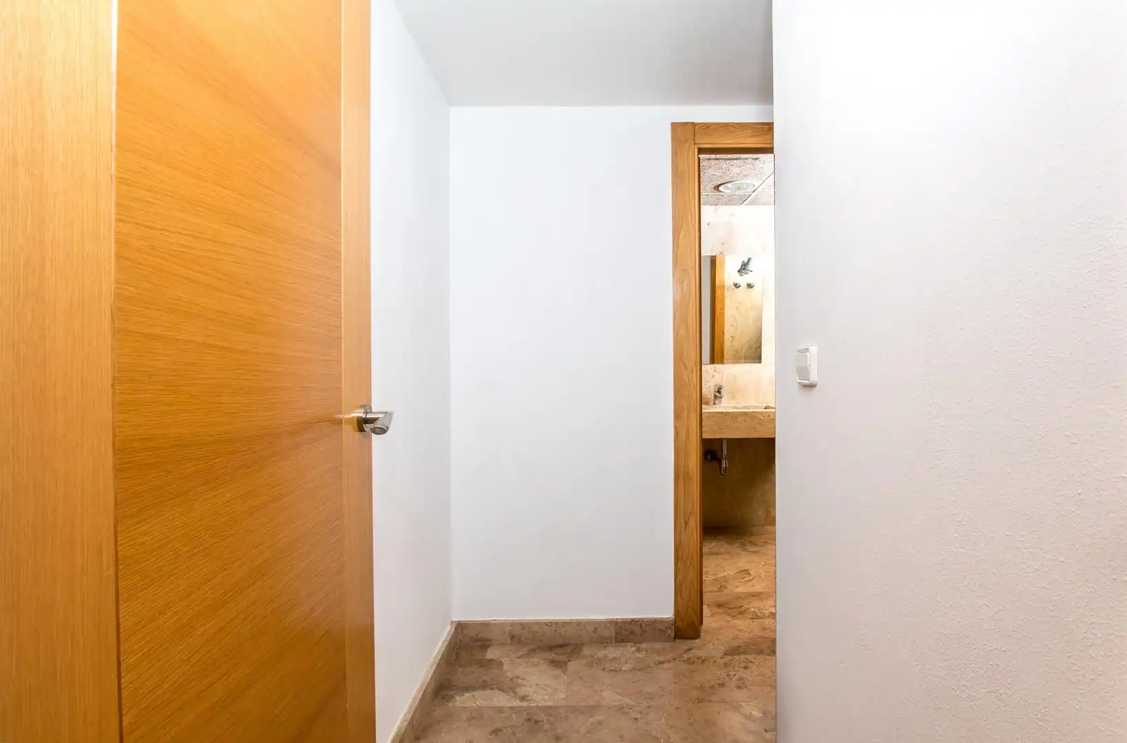 Flat for sale in Murcia  with Air Conditioner and Balcony