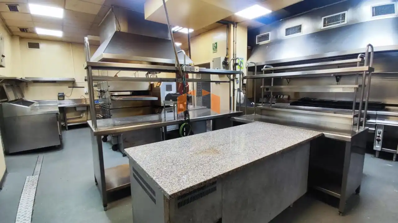 Business premises for sale in Centro Urbano, imagen 19