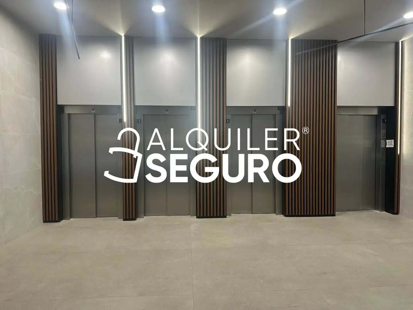 Piso de alquiler en Valencia con Aire acondicionado, Terraza y Trastero
