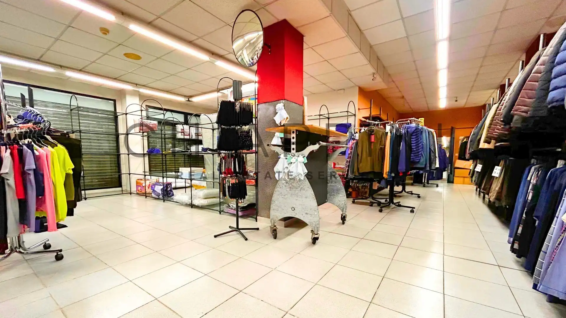 Local comercial en venda a Manlleu, imagen 5