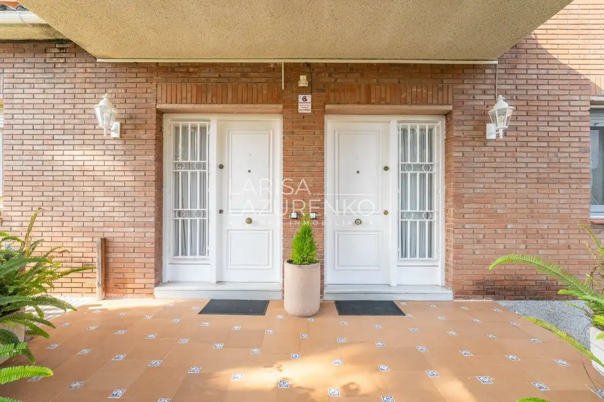 Vista exterior de Casa o xalet en venda en Tarragona amb Aire condicionat, Calefacció i Jardí privat