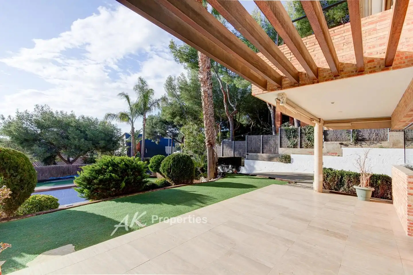 Terrasse von Haus oder Chalet zur Miete in Castelldefels mit Klimaanlage, Privatgarten und Terrasse