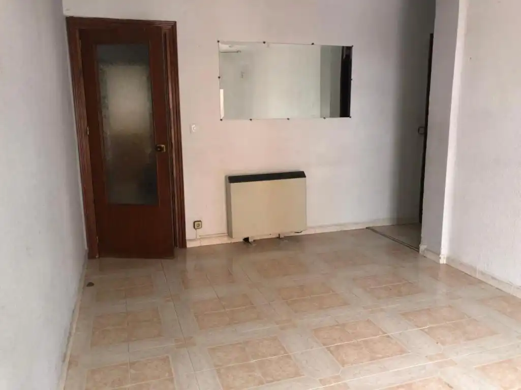 Dormitori de Pis en venda en Coslada