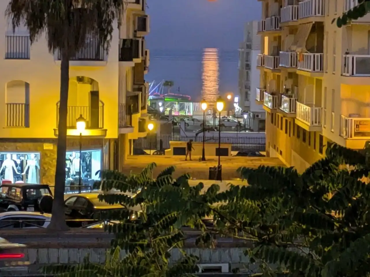 Vista exterior de Apartament en venda en Manilva amb Terrassa i Piscina
