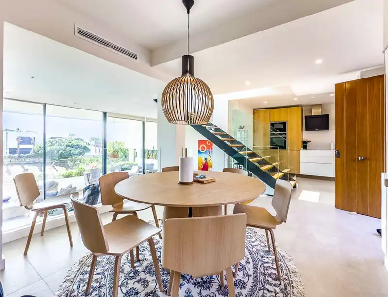 Esszimmer von Haus oder Chalet zum Verkauf in Marbella mit Klimaanlage, Heizung und Privatgarten