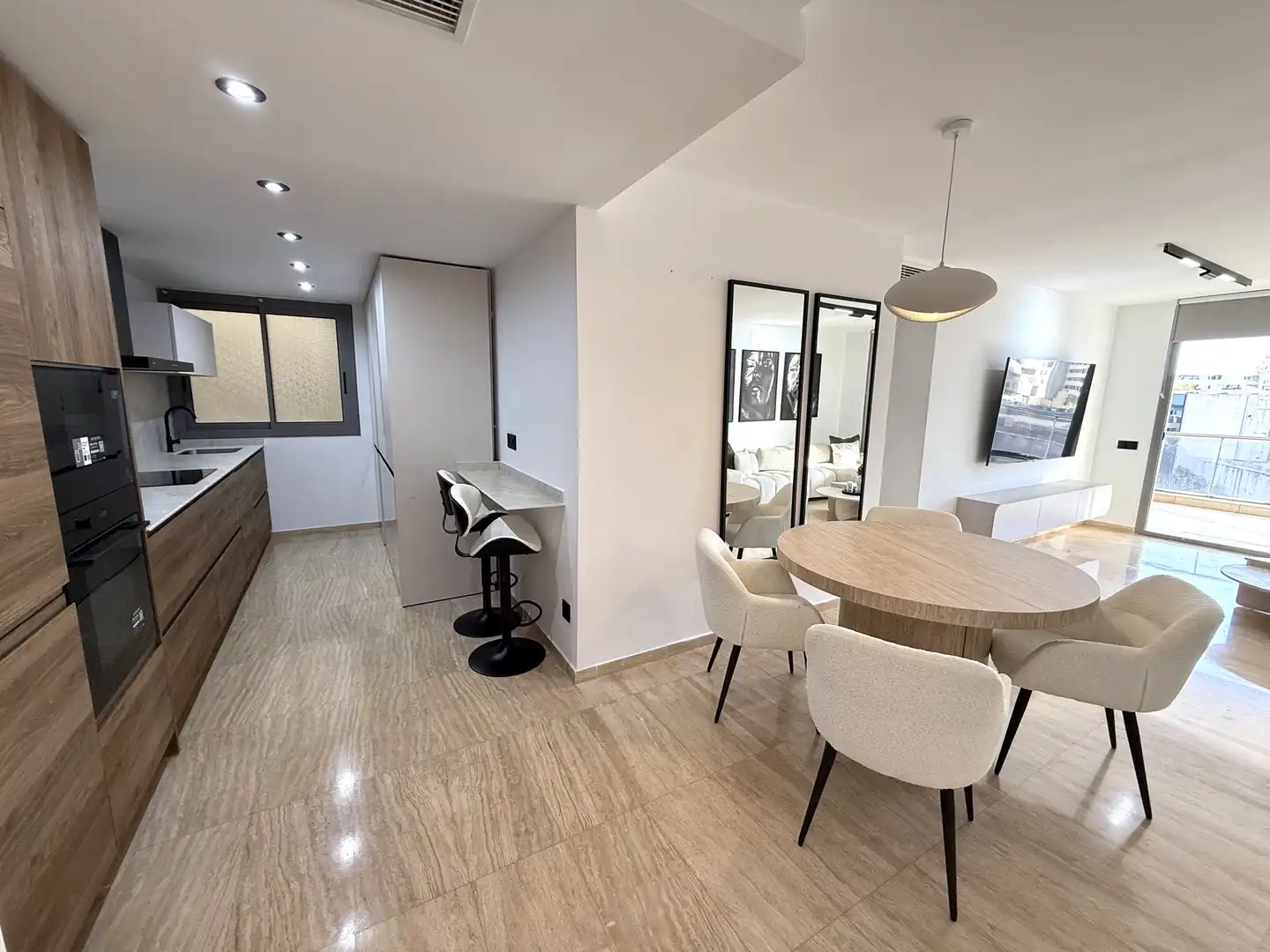 Comedor de Apartamento de alquiler en Eivissa con Aire acondicionado, Calefacción y Jardín privado