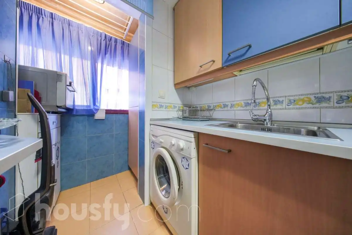 Flat with balcony for sale in Calle de Albalá ., imagen 22