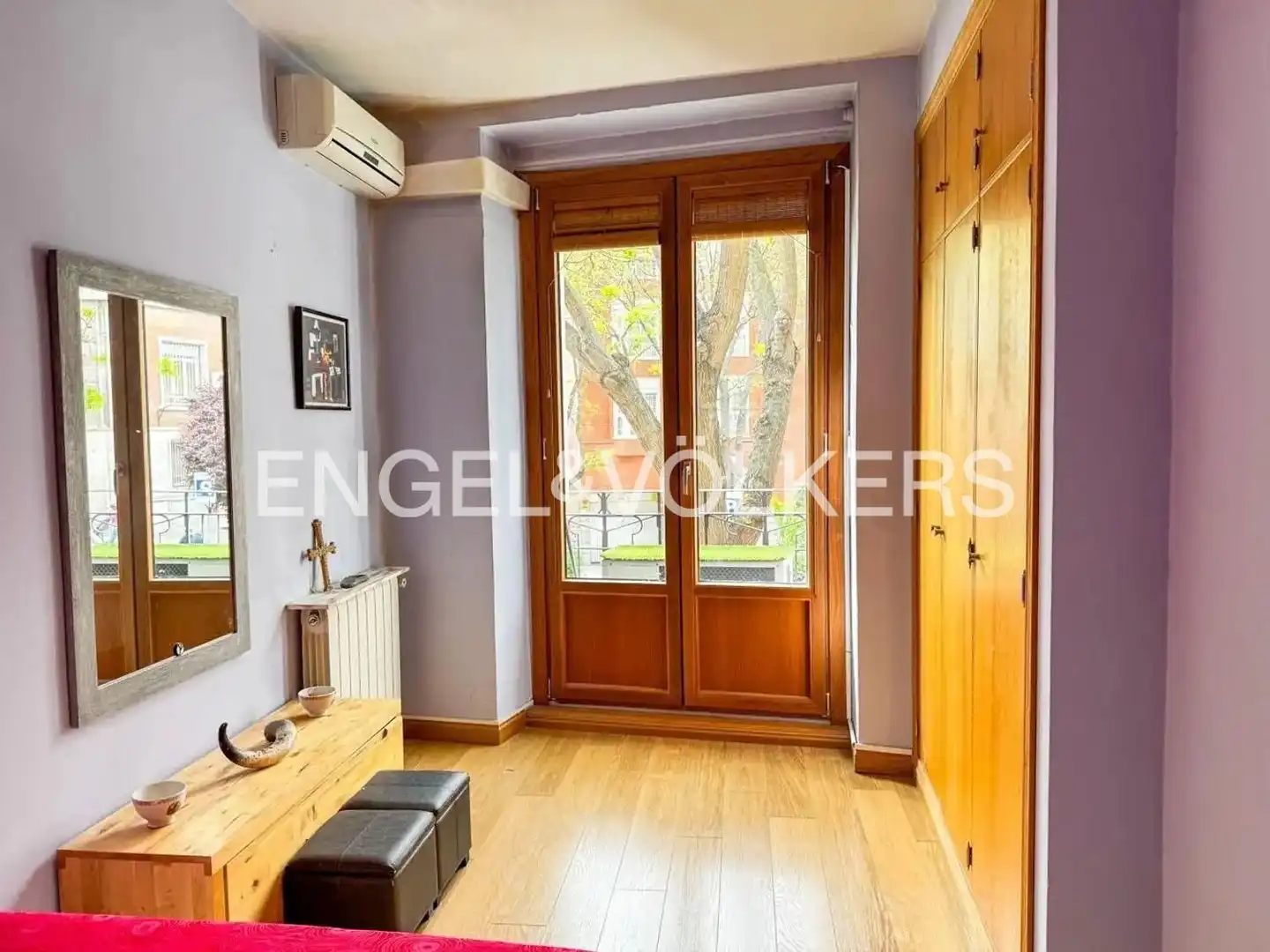 Wohnung zum Verkauf in Madrid mit Klimaanlage, Heizung und Balkon