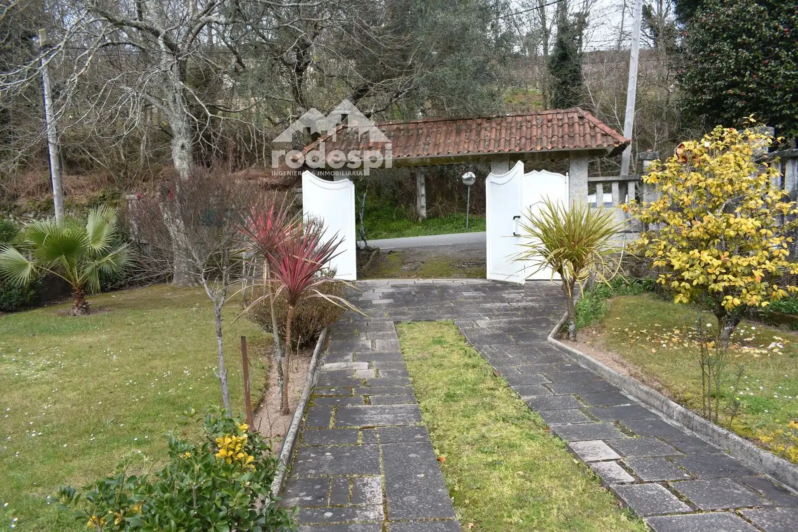 Exterior view of Houses for sale in Crecente  with Heating, Terrace and Storage room