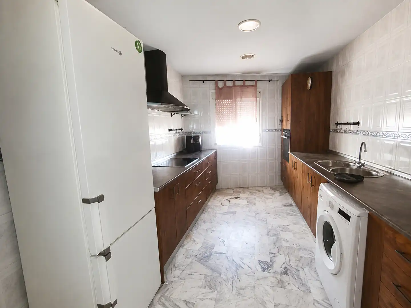 Cuina de Dúplex en venda en Sevilla amb Aire condicionat, Moblat i Forn
