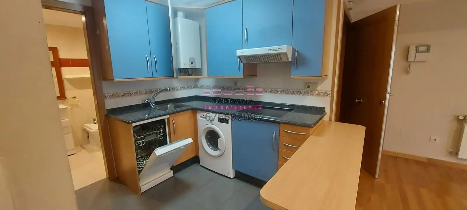 Flat for rent in Rúa de Urzáiz, Centro - Areal