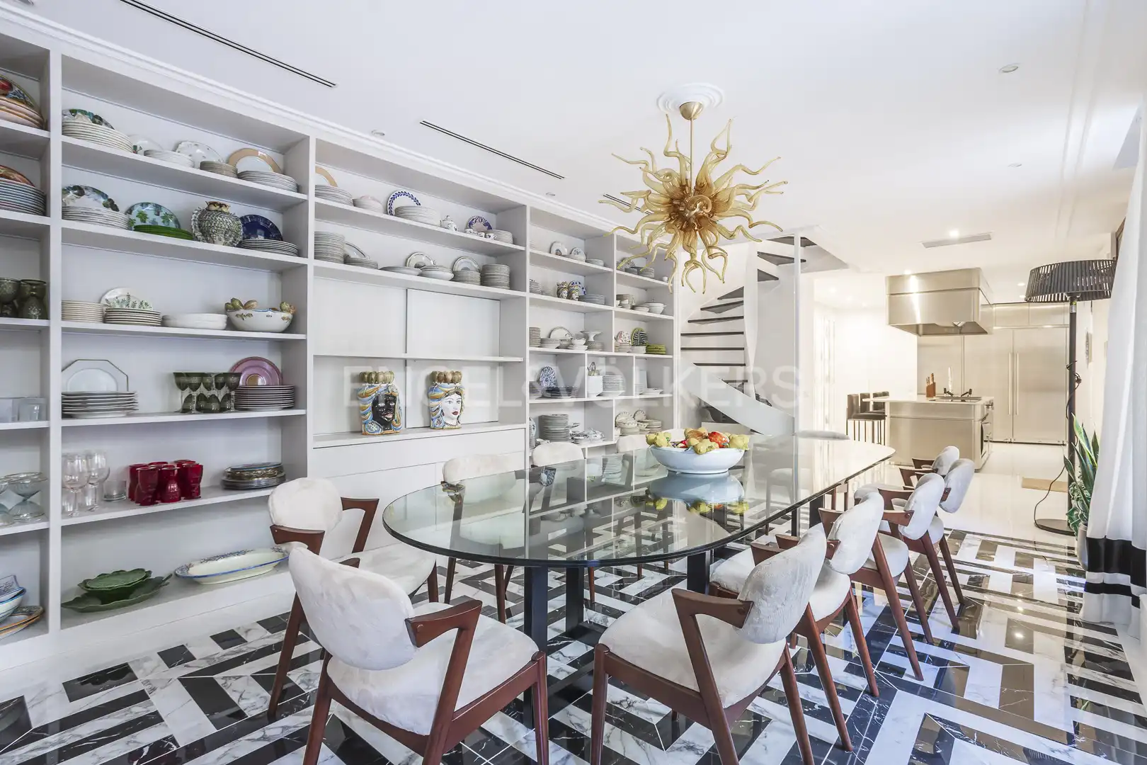 Comedor de Dúplex en venta en Madrid con Aire acondicionado, Calefacción y Jardín privado