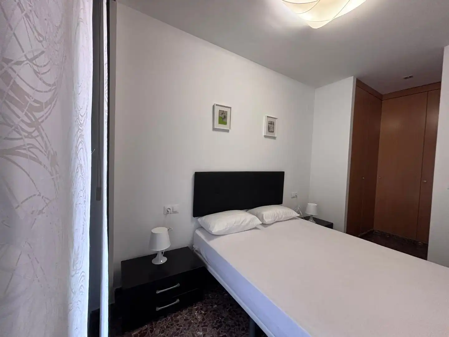 Bedroom of Flat for rent in Burjassot  with Air Conditioner and Furnished