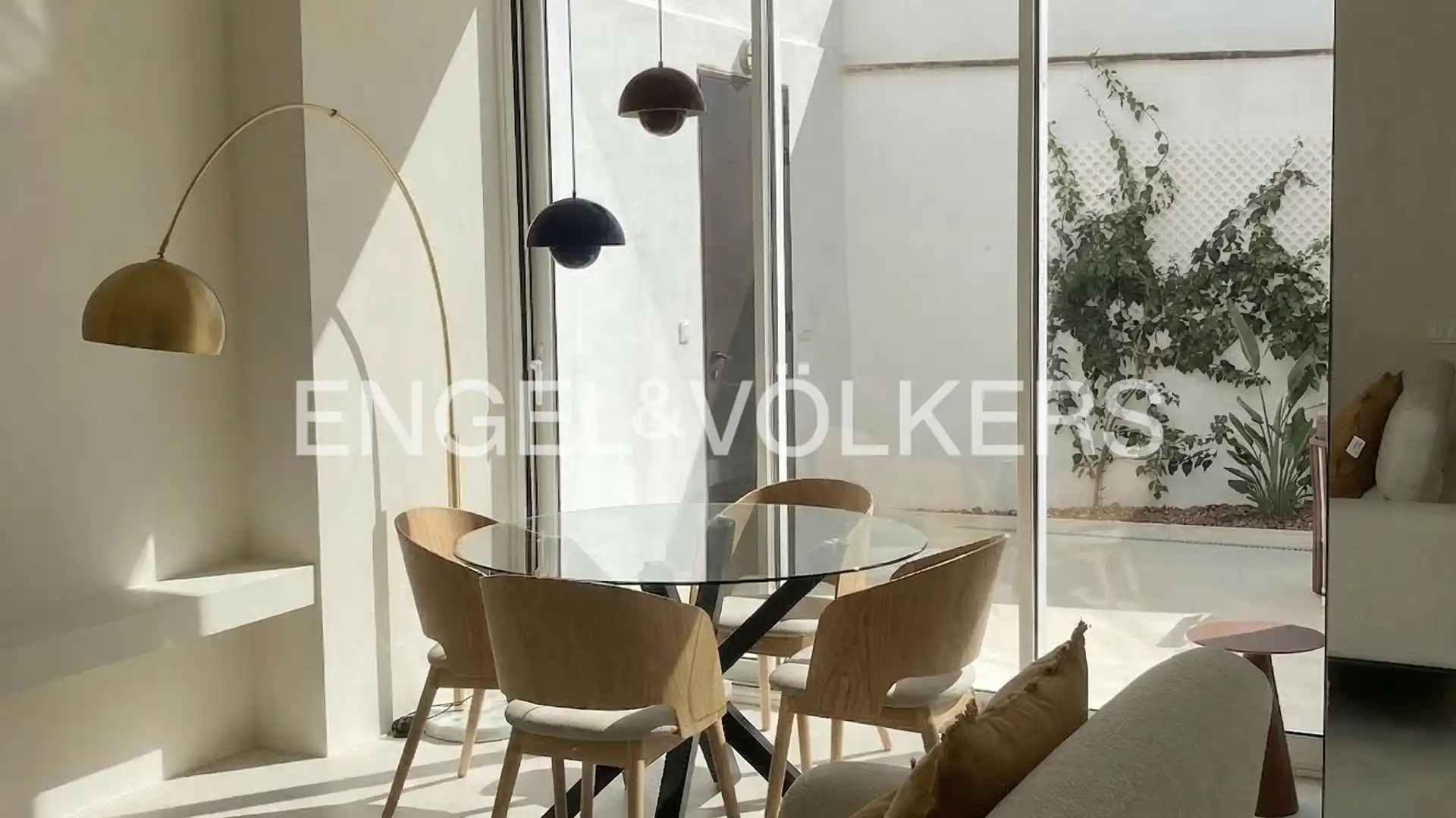 Menjador de Pis de lloguer en  Valencia Capital amb Aire condicionat, Calefacció i Terrassa