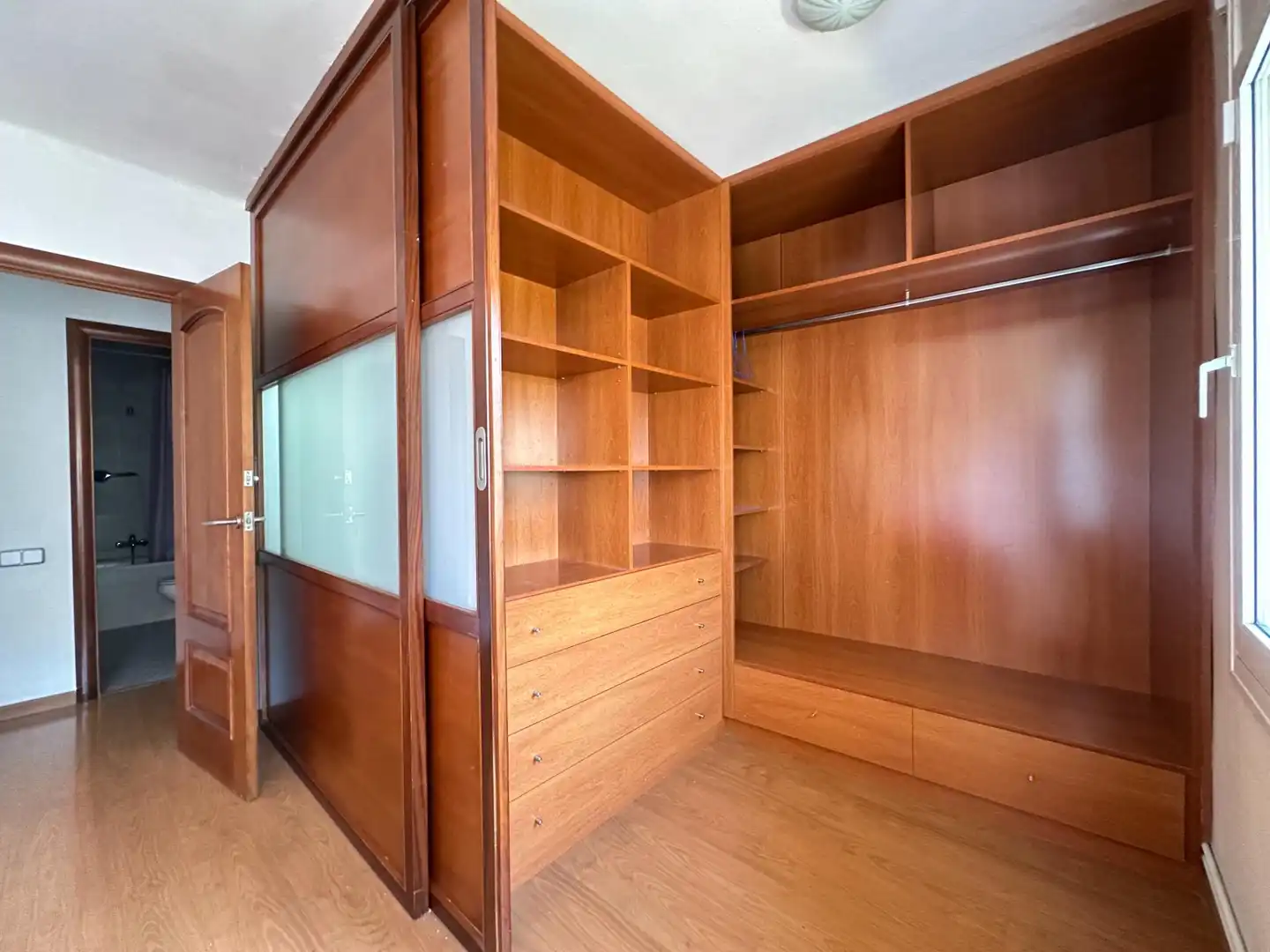 Habitación de Piso en venta en Terrassa con Calefacción, Balcón y Alarma