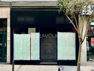 Local comercial en venta en Calle Rualasal