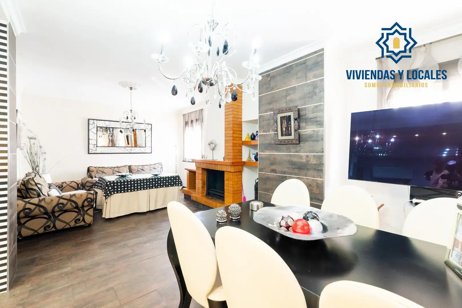 Sala d'estar de Casa adosada en venda en Peligros amb Aire condicionat, Calefacció i Jardí privat