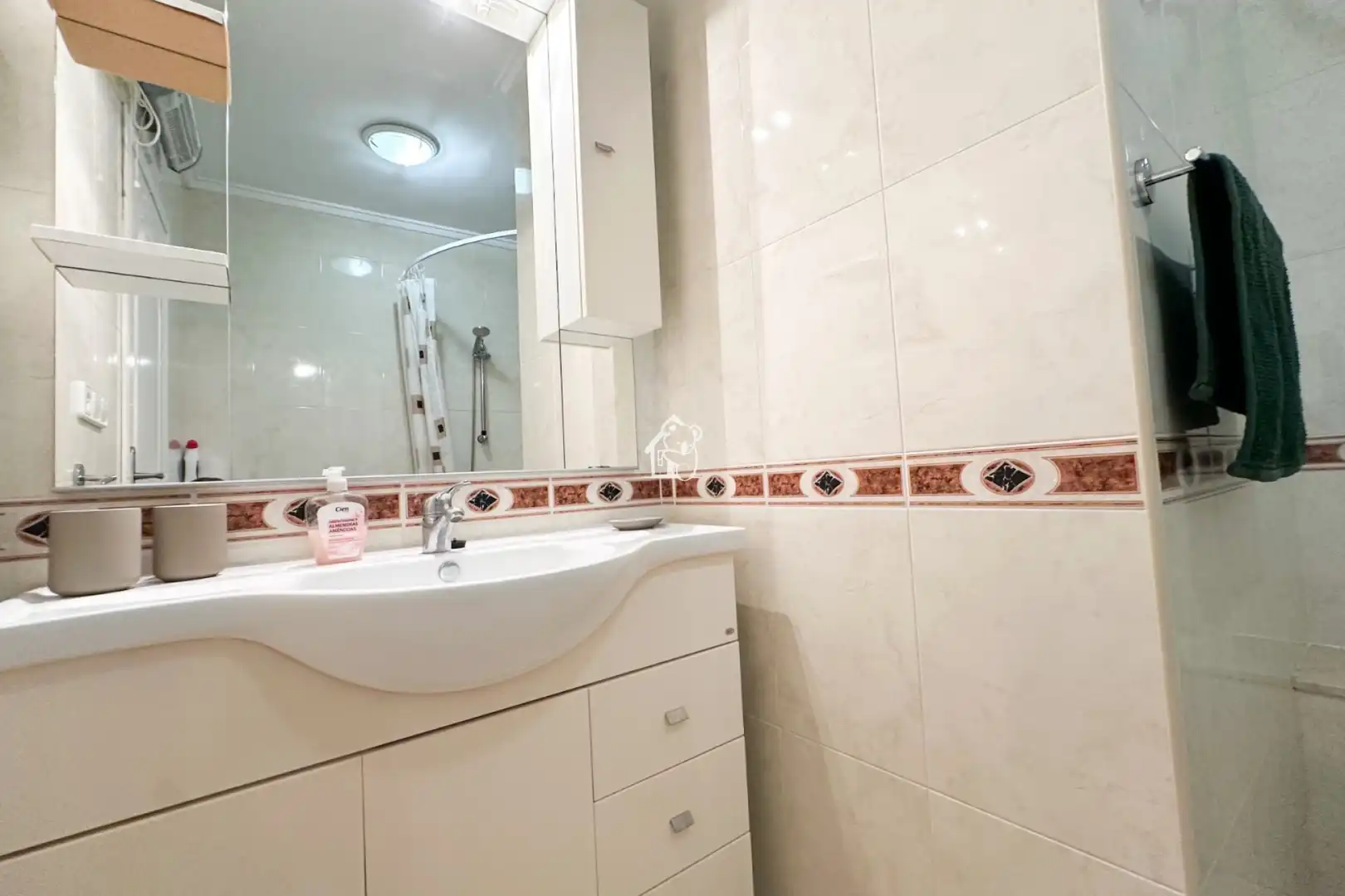 Baño de Apartamento de alquiler en Rojales con Aire acondicionado, Terraza y Piscina