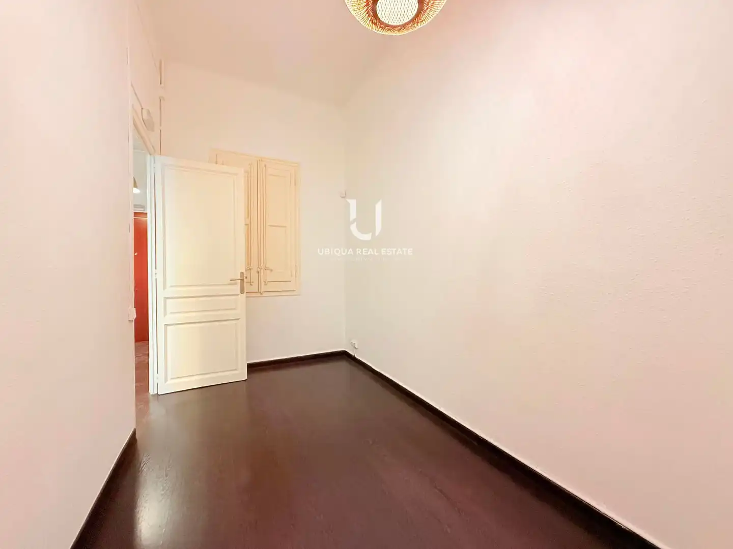 Habitación de Oficina de alquiler en Barcelona con Aire acondicionado, Calefacción y Terraza