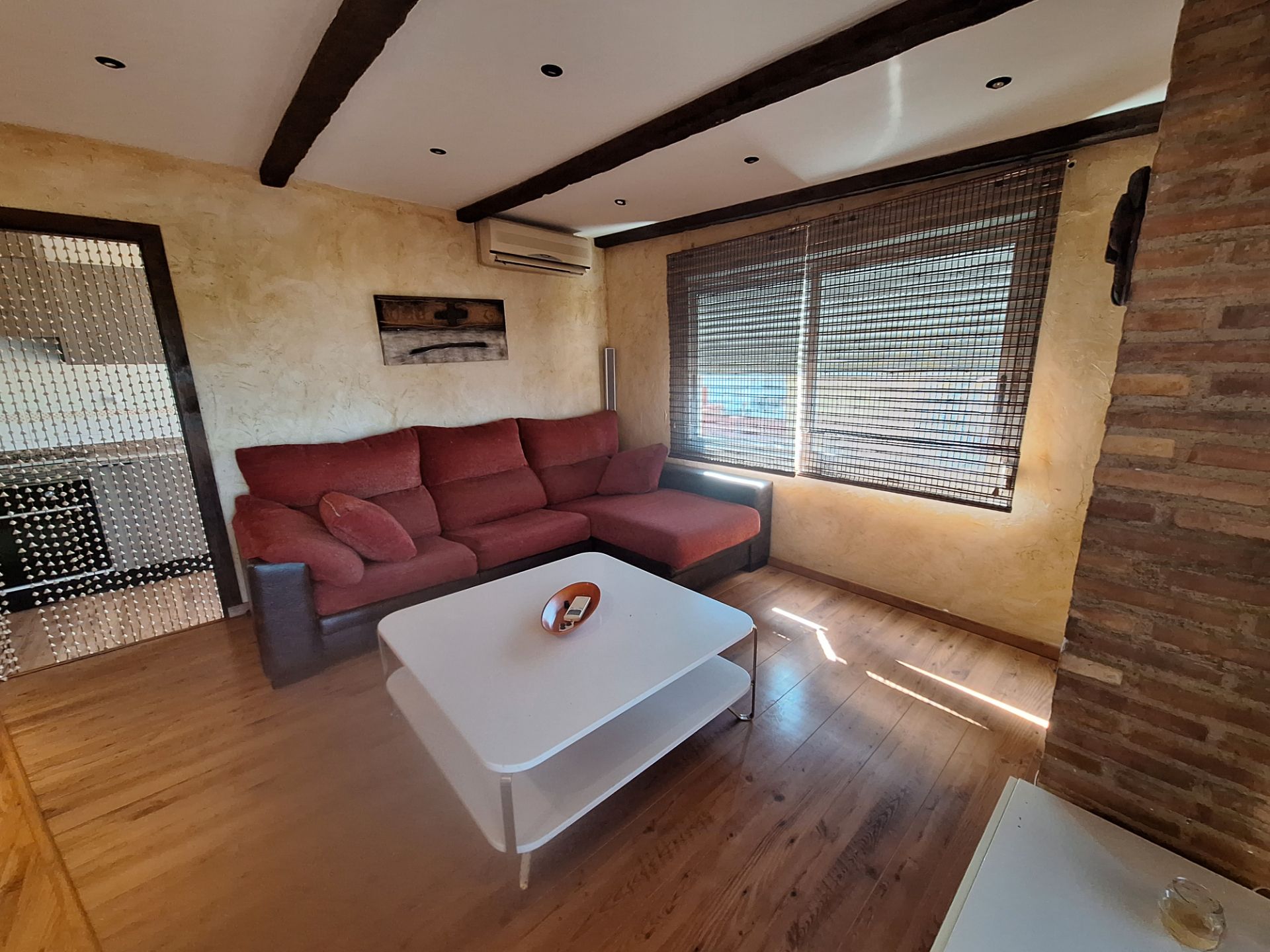 Living room of Flat for sale in Sueca  with Air Conditioner, Parquet flooring and Furnished