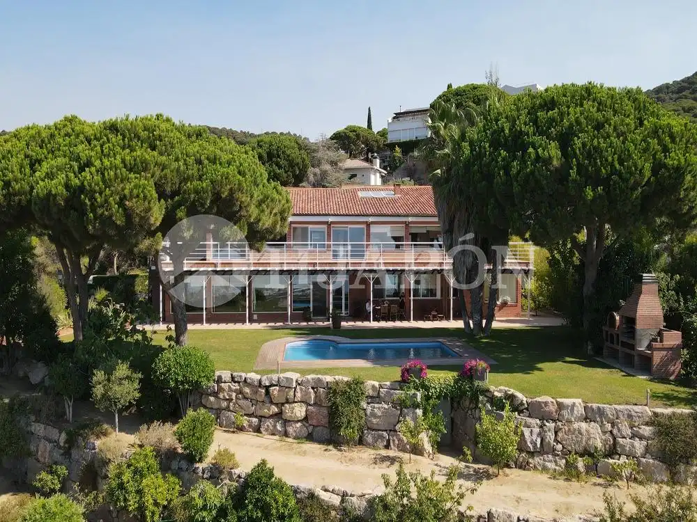 Casa con terraza en venta en Cabrils, imagen 2