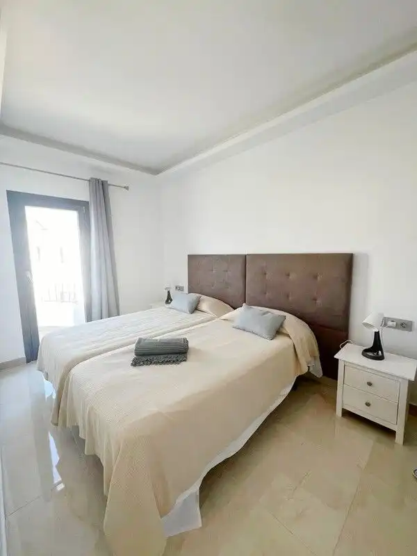 Habitación de Casa adosada en venta en San Miguel de Abona con Aire acondicionado, Jardín privado y Terraza