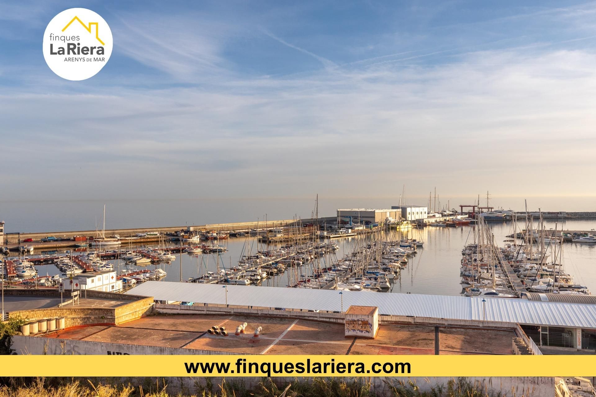 Flat for sale in Arenys de Mar  with Air Conditioner, Heating and Storage room