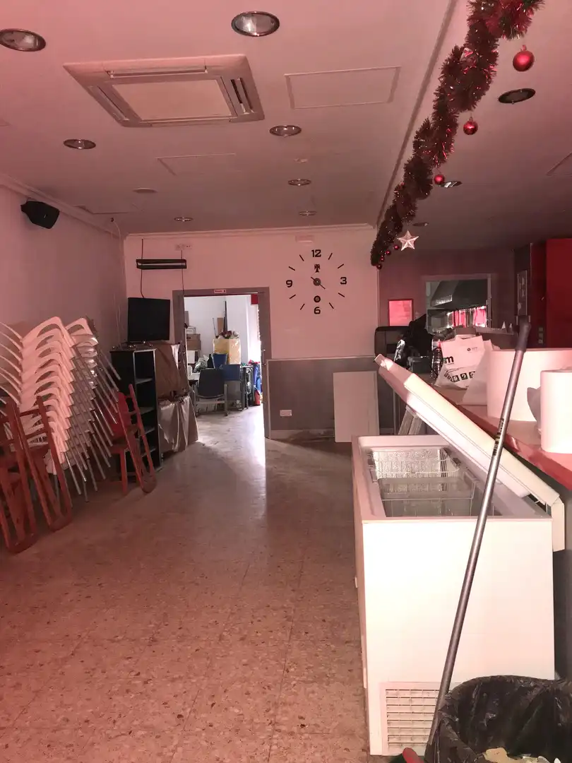 Local en venda en Plasencia amb Calefacció