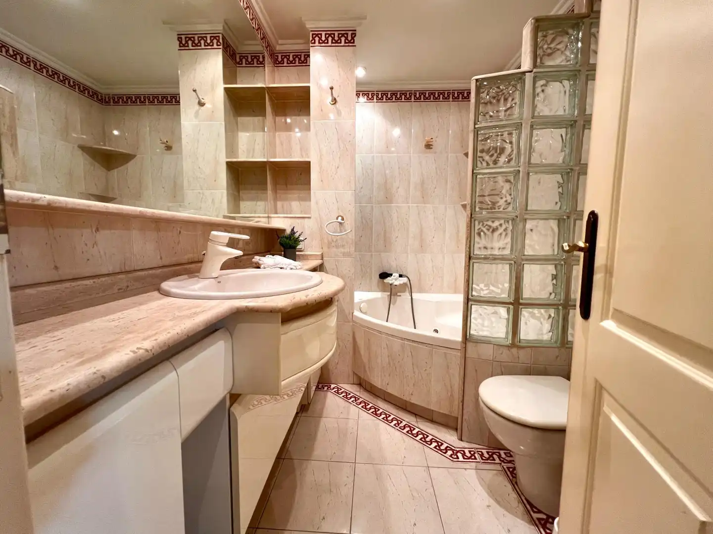 Baño de Piso en venta en Tavernes Blanques con Aire acondicionado, Calefacción y Parquet