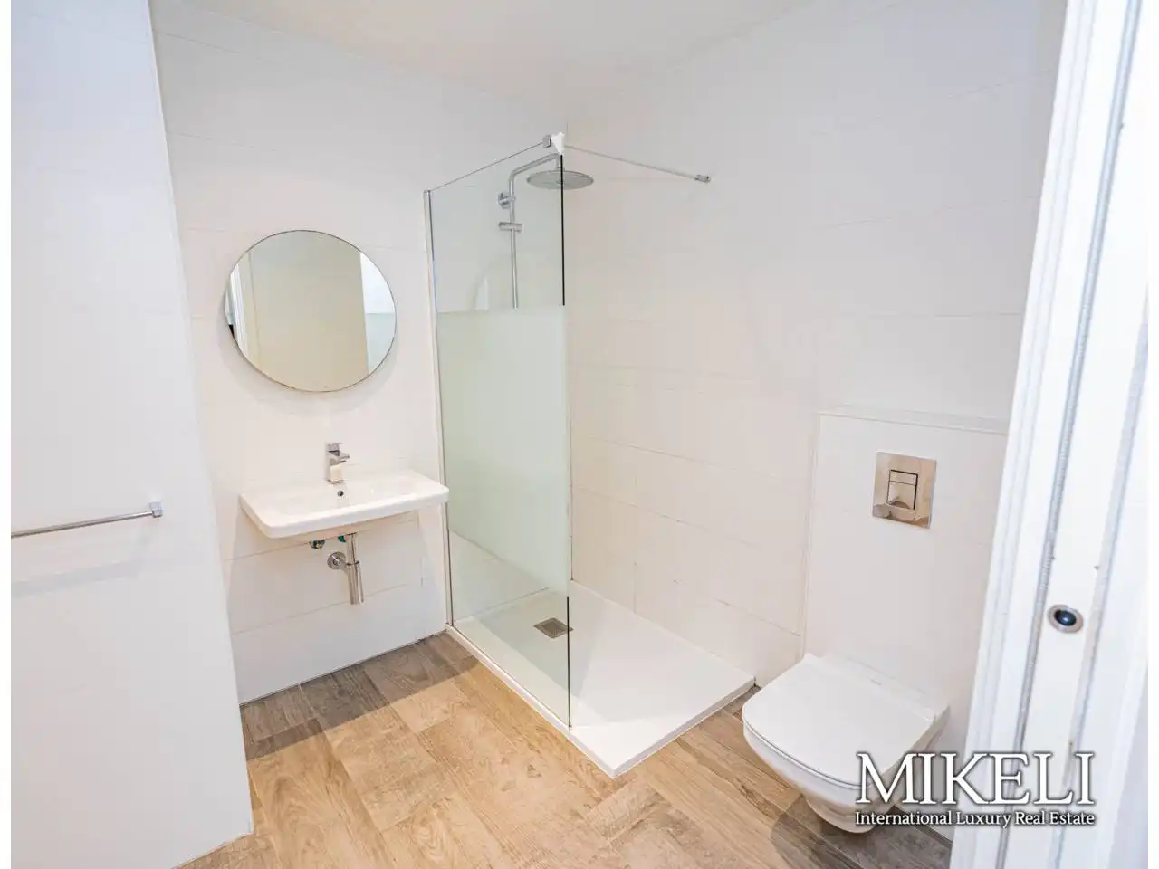 Flat with terrace to rent in Calle Hernán Cortés, imagen 4