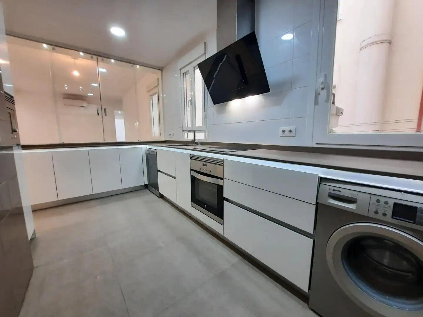 Küche von Wohnung zur Miete in Madrid mit Klimaanlage, Heizung und Parkett