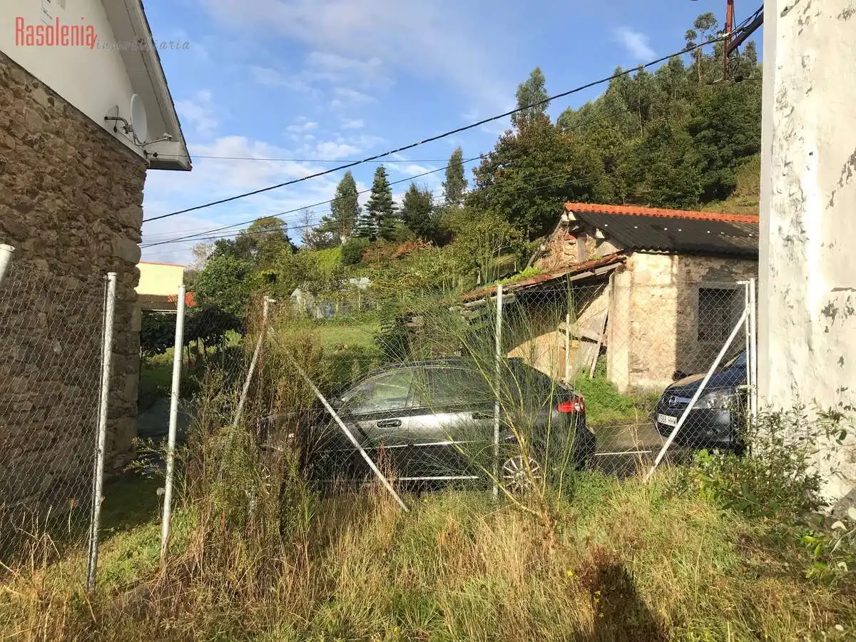 Residential zum Verkauf in Neda