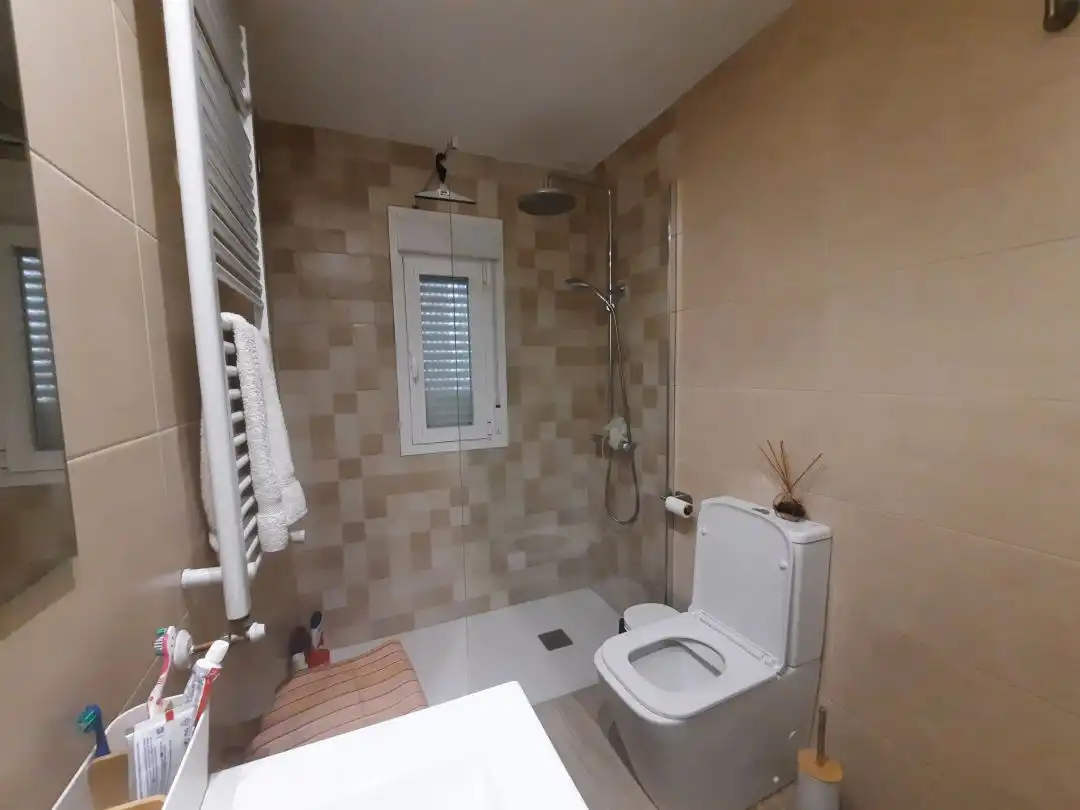 Baño de Casa o chalet en venta en Escalona con Aire acondicionado, Calefacción y Amueblado