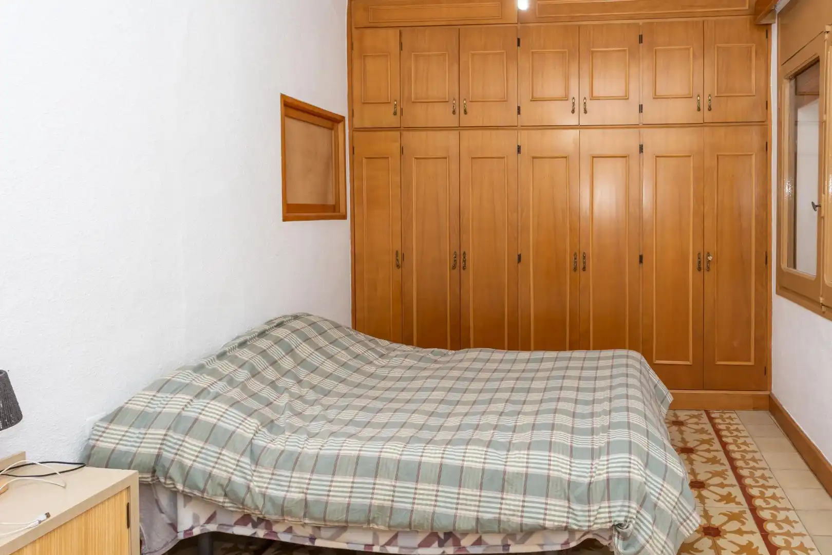 Habitación de Edificio en venta en Guadix