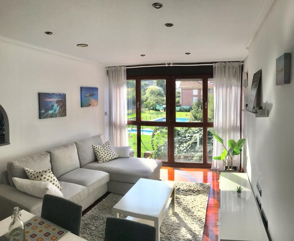 Living room of Flat for sale in Bárcena de Cicero  with Heating, Terrace and Storage room