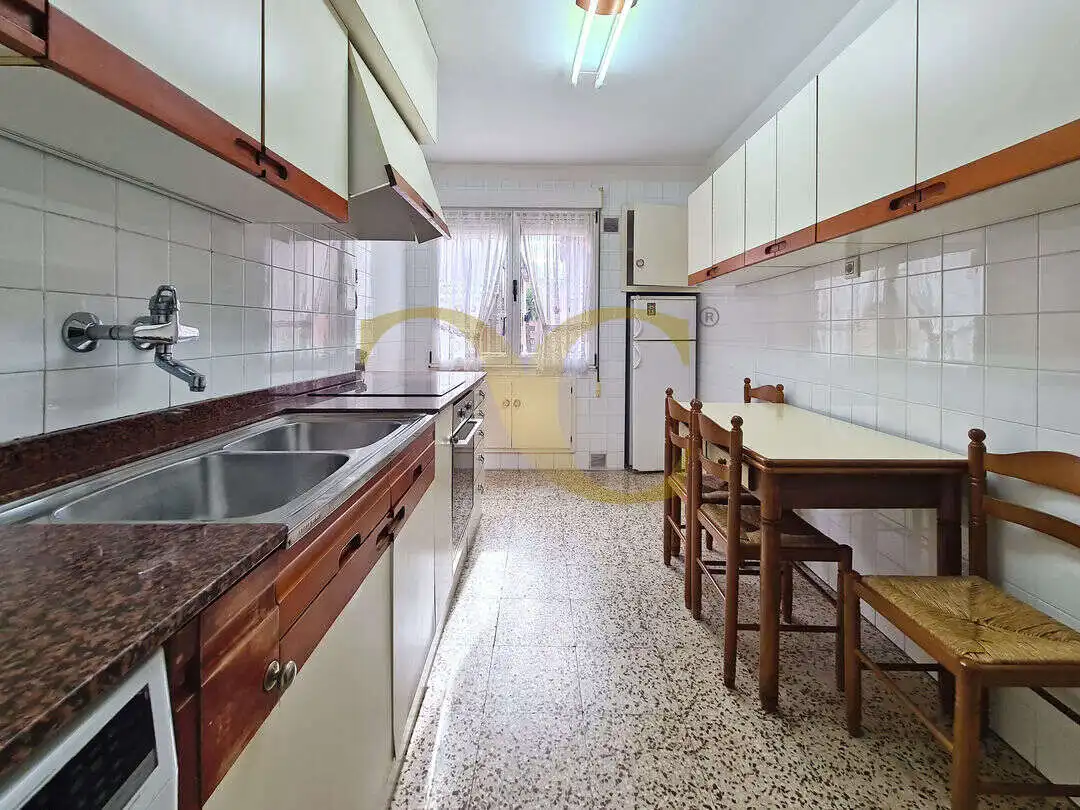 Flat for sale in Calle Orellana, La Calzada