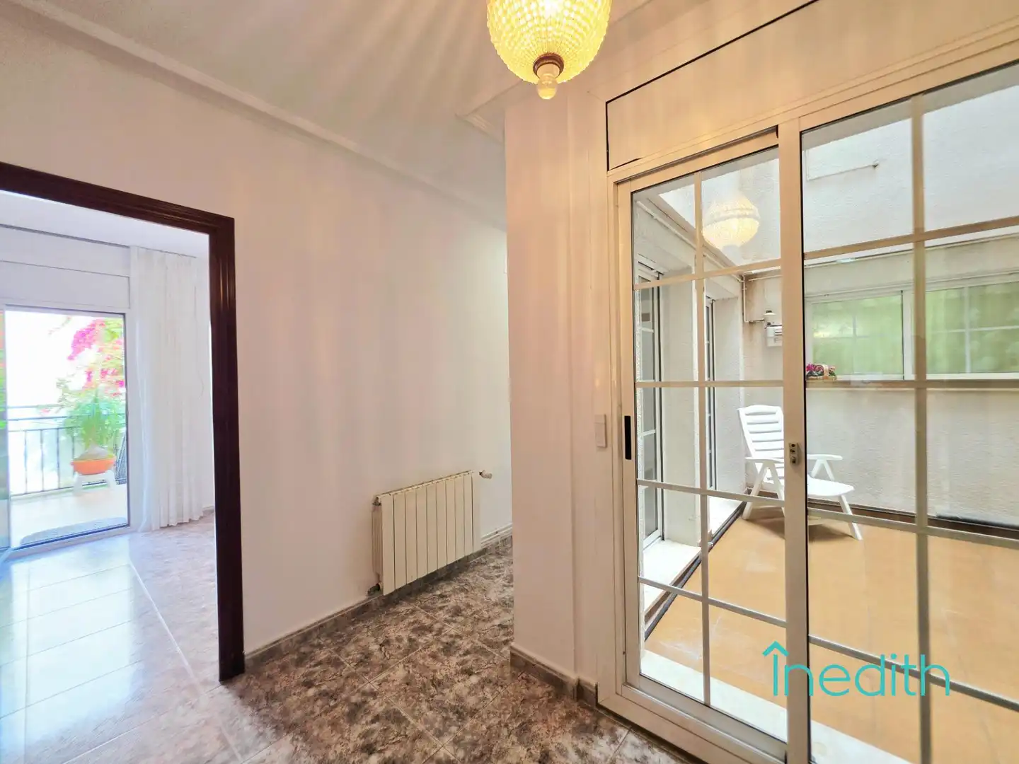 Wohnung zum Verkauf in Cubelles mit Heizung, Privatgarten und Terrasse