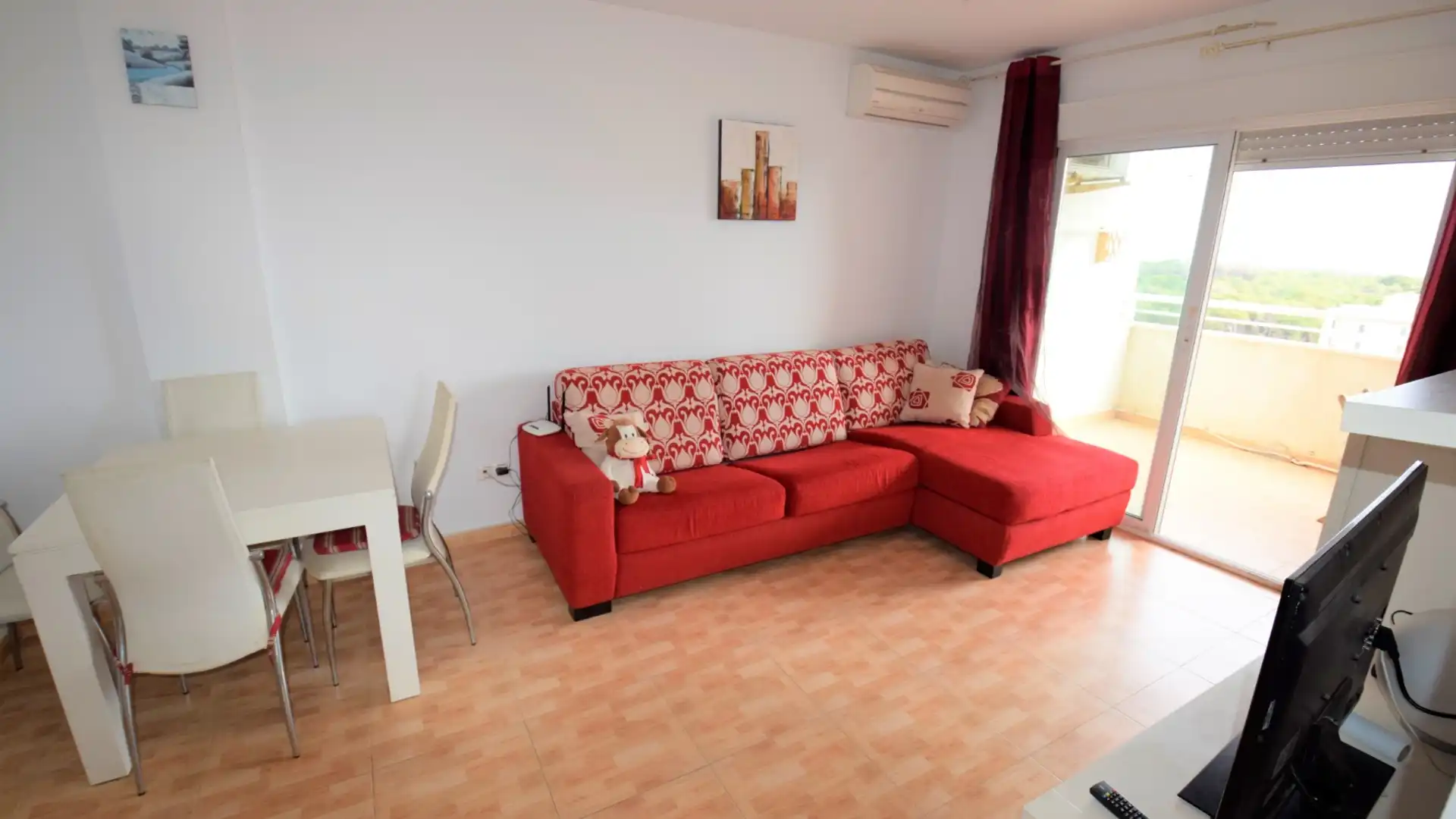 Wohnzimmer von Wohnung zum Verkauf in Guardamar del Segura mit Klimaanlage, Terrasse und Schwimmbad