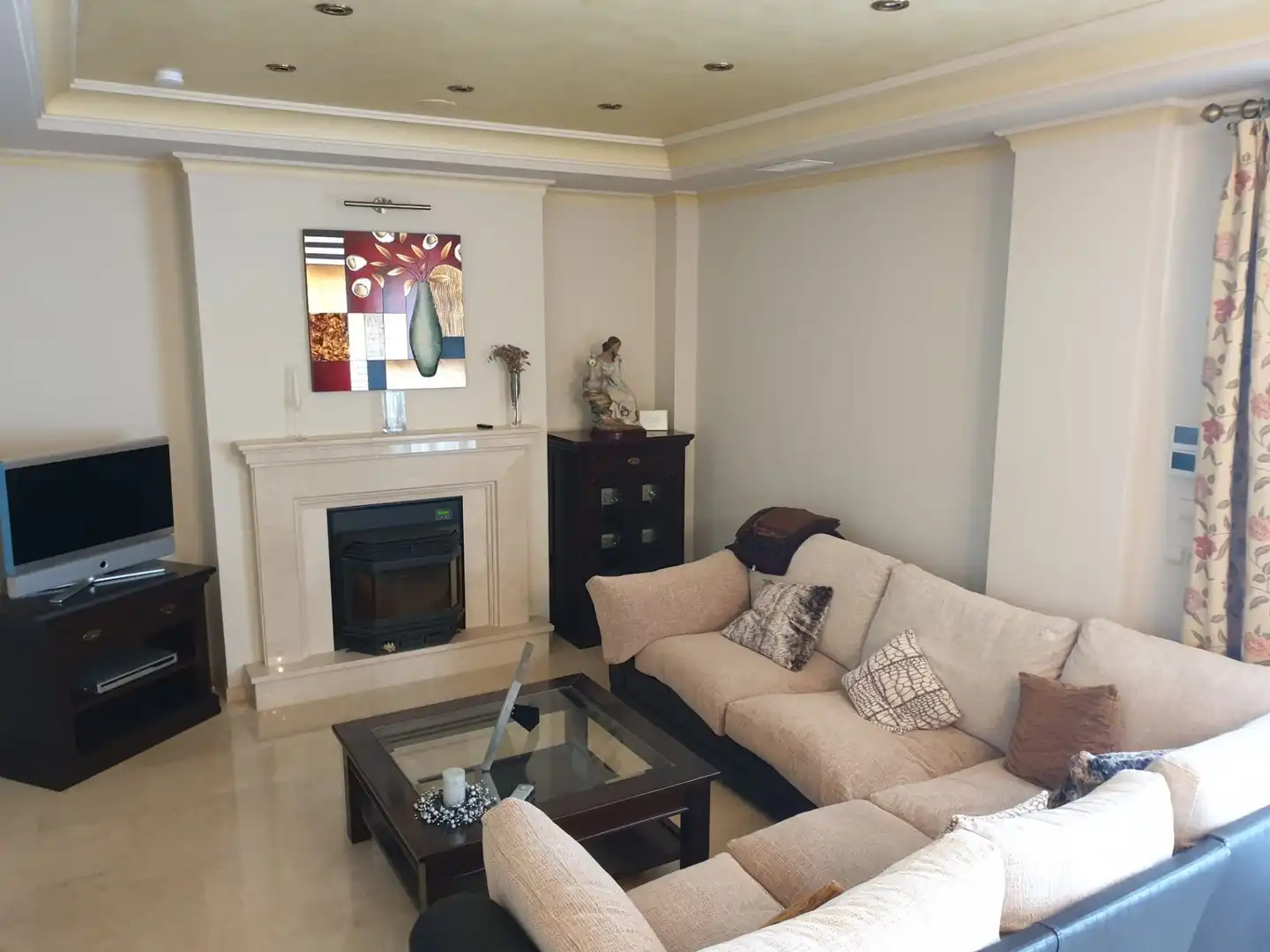 Sala d'estar de Casa o xalet en venda en Ronda amb Aire condicionat, Calefacció i Terrassa