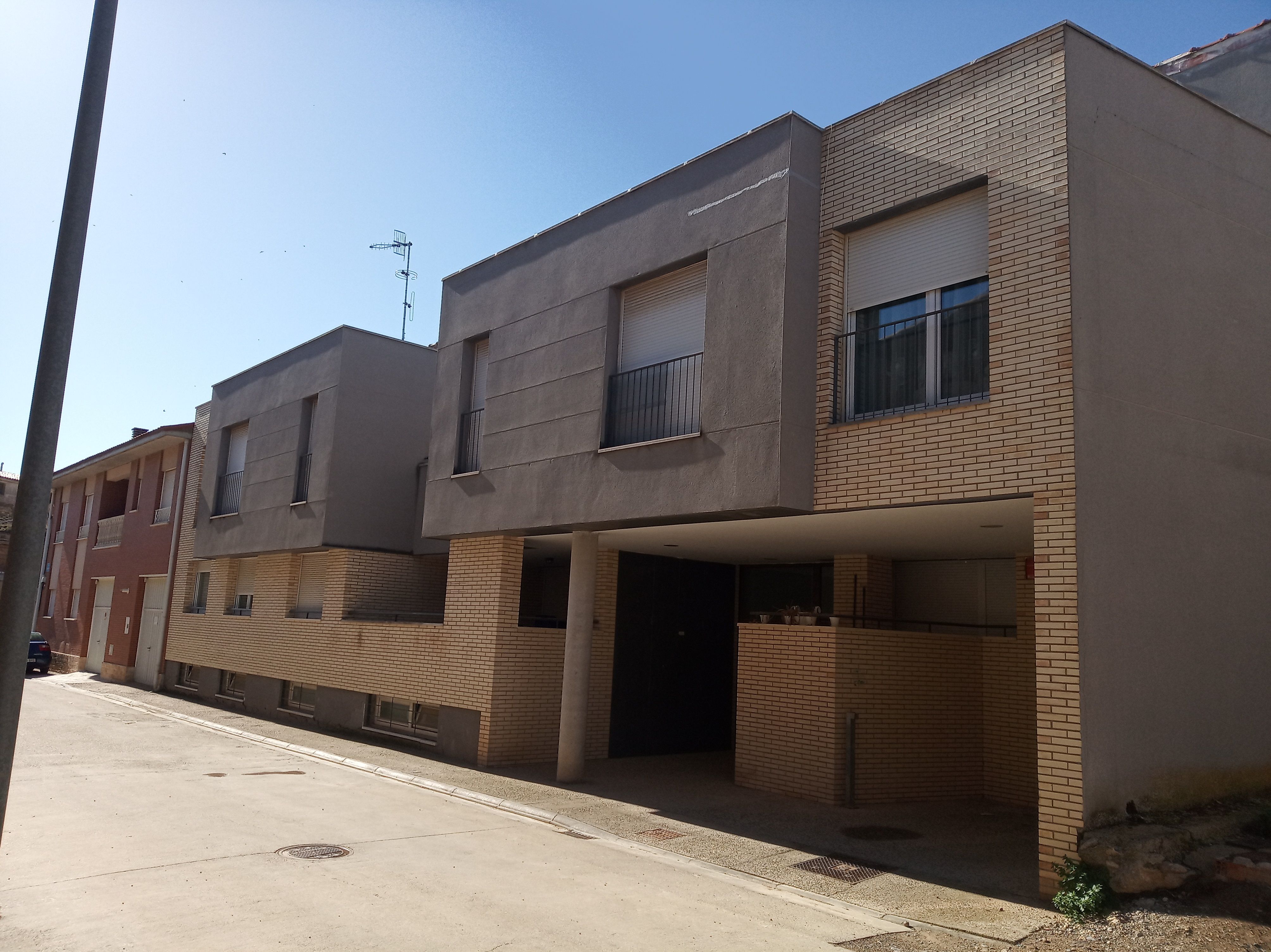 Exterior view of Garage for sale in Cascante