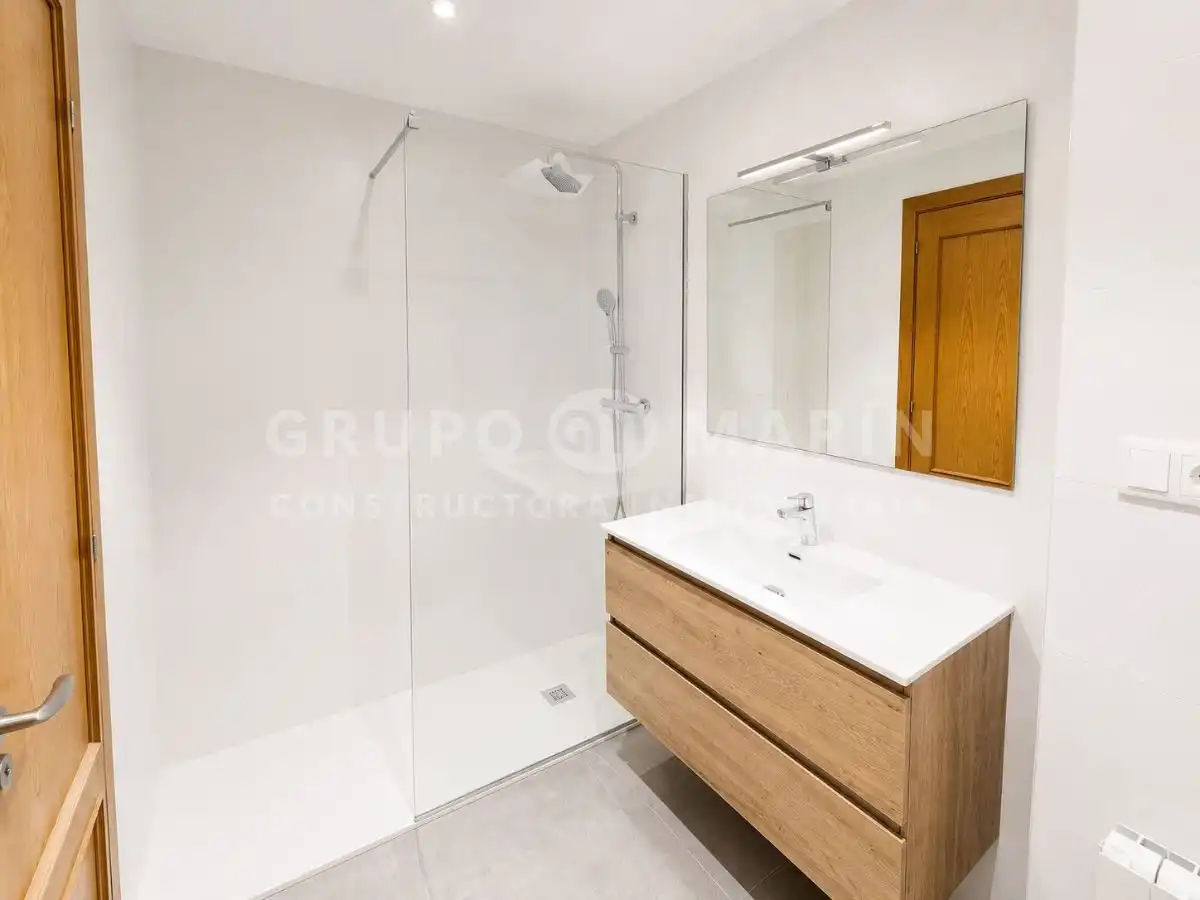 Baño de Dúplex en venta en Sant Andreu de Llavaneres con Aire acondicionado, Terraza y Trastero