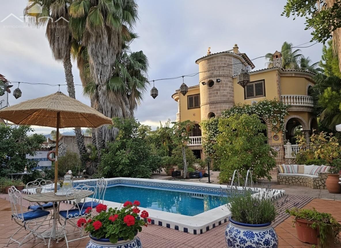 Jardí de Casa o xalet en venda en Gandia amb Aire condicionat, Jardí privat i Terrassa