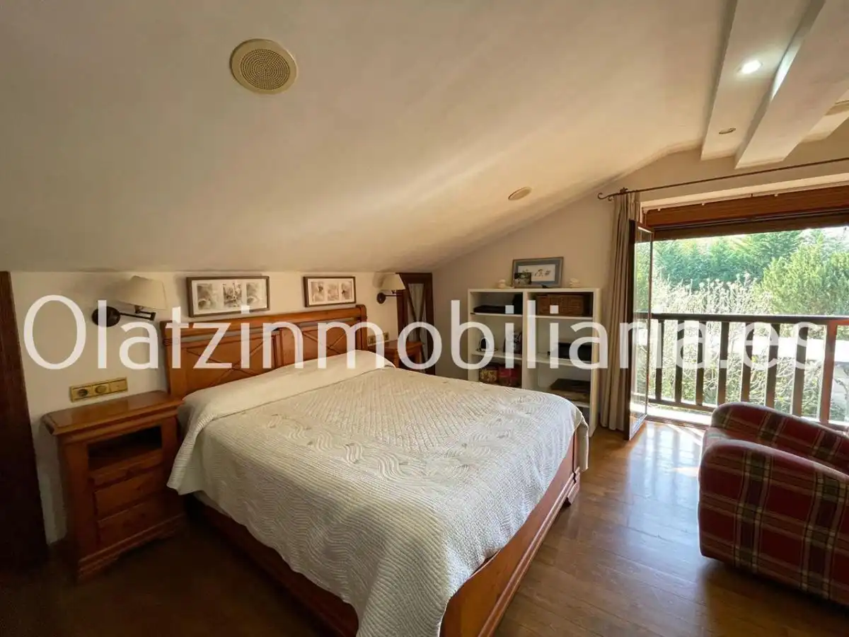 Habitación de Casa o chalet en venta en Zalla  con Calefacción, Terraza y Trastero