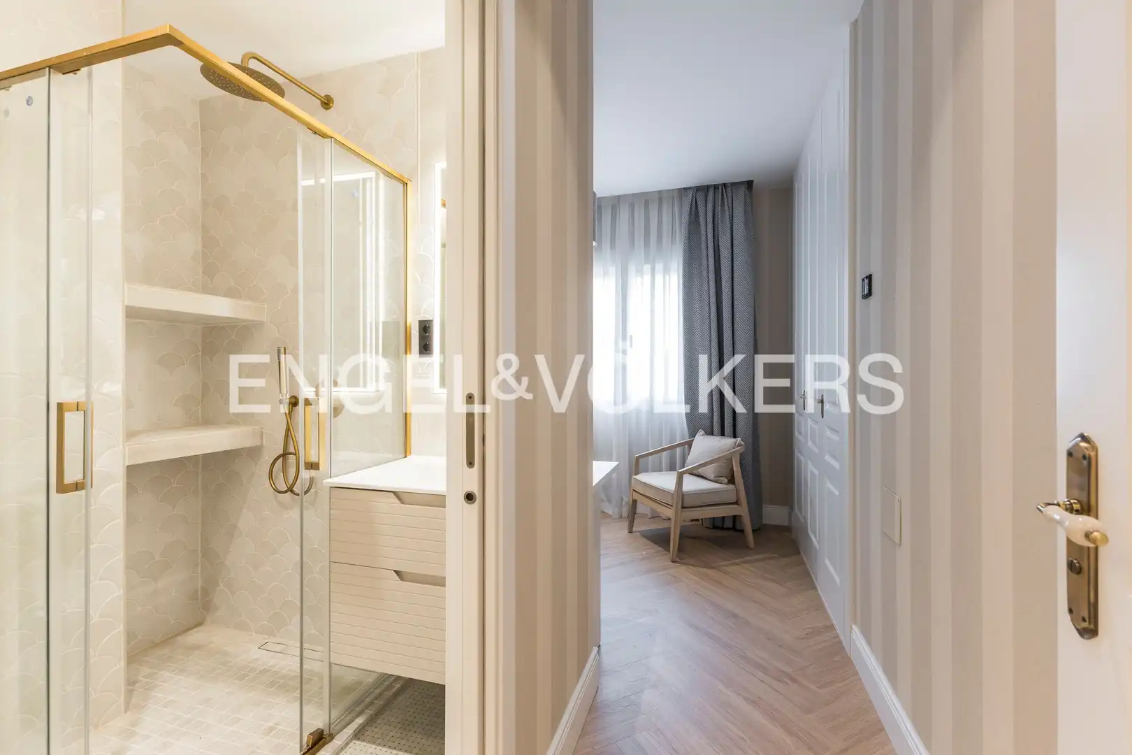 Piso con ascensor en venta en Calle de Guzmán el Bueno, imagen 26